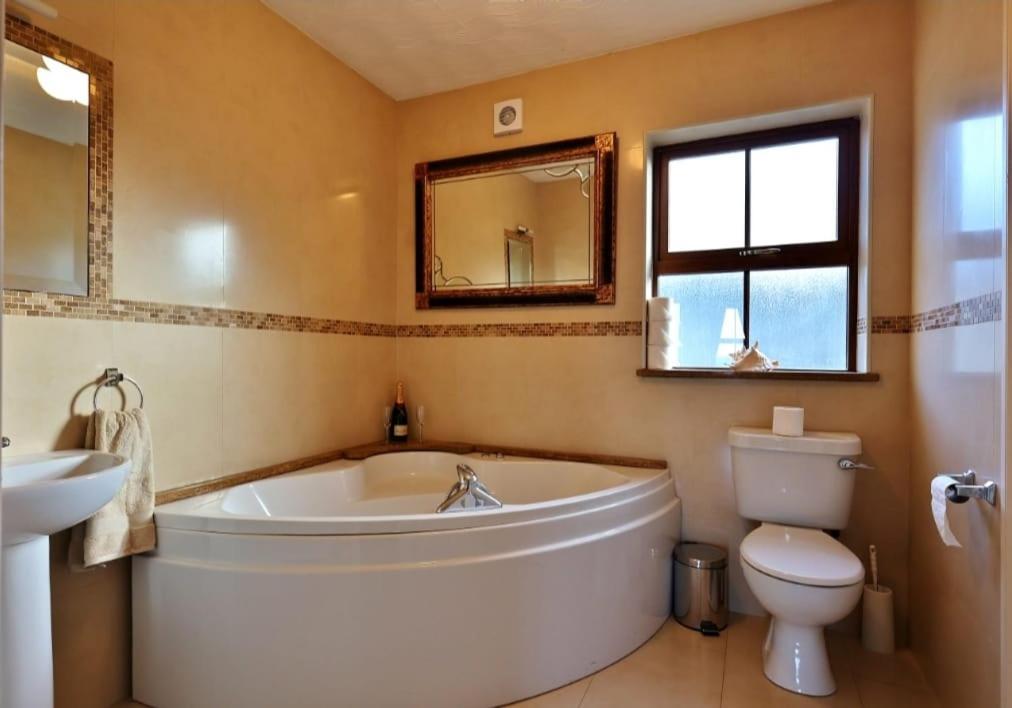 The Cliffs Of Moher Holiday House Doolin Esterno foto